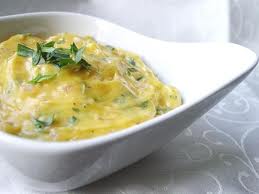 France by pineup sauce béarnaise